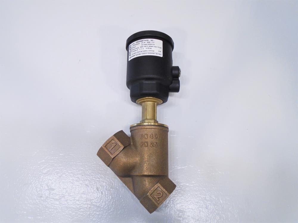 Spirax Sarco M&M 1-1/2" NPT Piston Actuated Valve, Brass, CG209STK00-NC